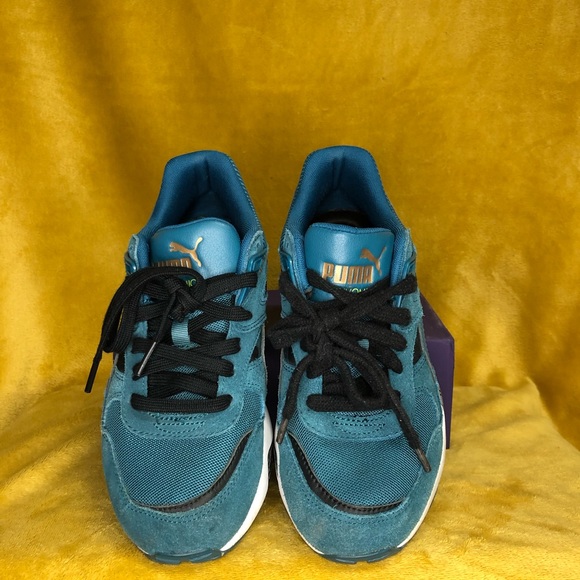 Trinomic Pumas - Picture 2 of 4